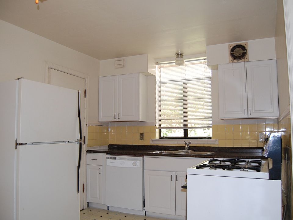 1st image of 3400 Duncan Ave APT 6