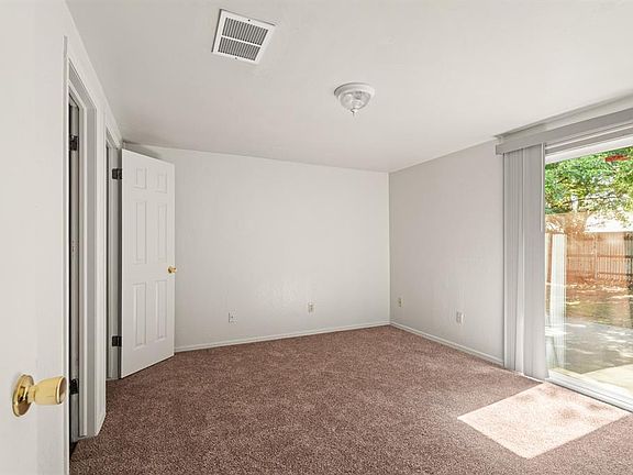 3rd image of 8607 S Drexel Pl