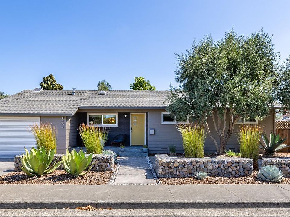1st image of 804 Josephine Lane