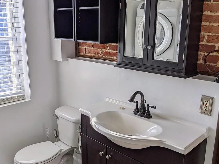 1029 W Cross St #1029 — Photo 23