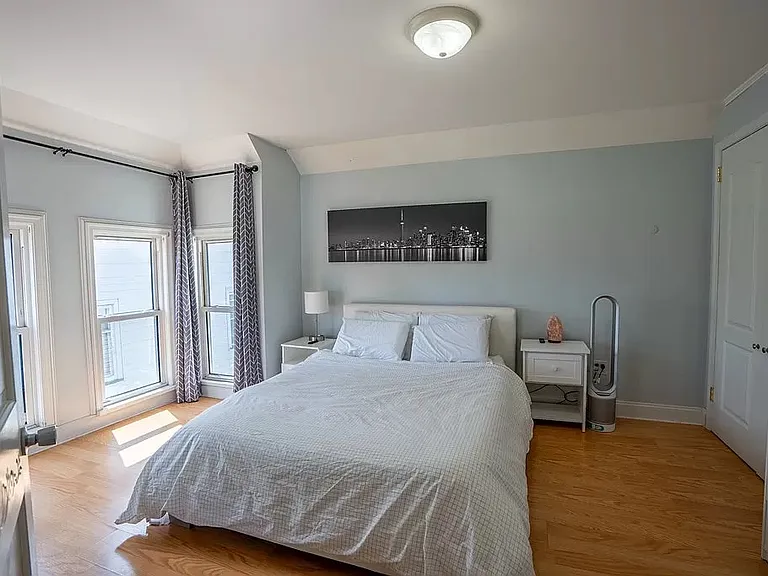 210 S Keystone Ave — Photo 16