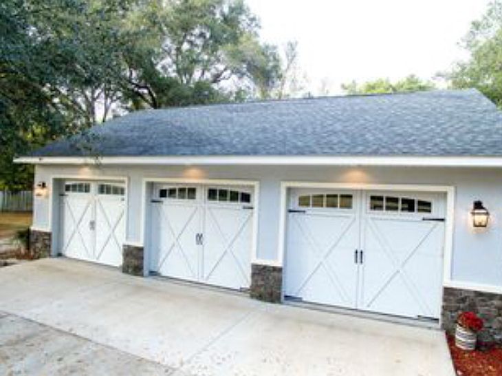2010 Garage