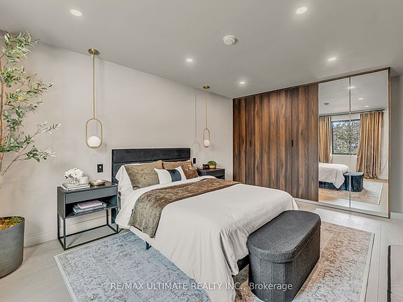 4th image of 37 Banbury Ct