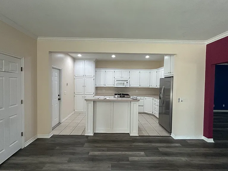 121 W Lakeview Rd — Photo 5