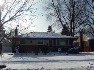 33071 Rosslyn Ave, Garden City, MI 48135