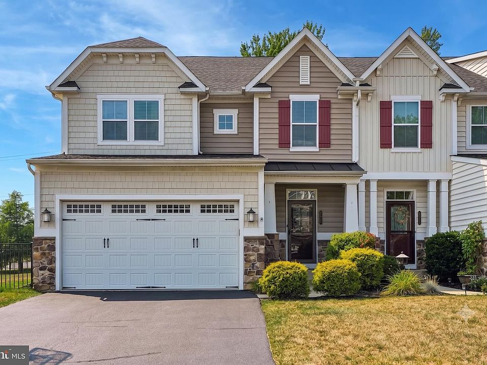 1st image of 501 Deborah Ct