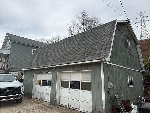 2nd image of 934 N Broad St