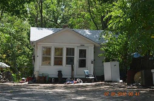 5th image of 5609 E 23rd St