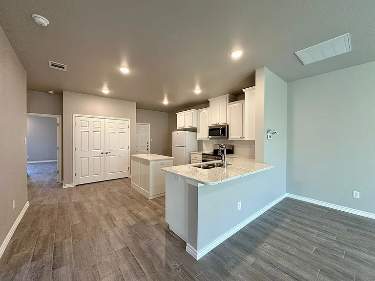 5411 Rose Garden Loop #A — Photo 38