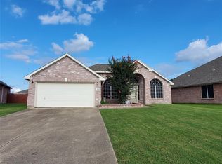 3410 Jasper Dr, Grand Prairie, TX 75052