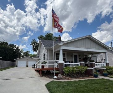 715 Carroll Ave, Larned, KS, 67550