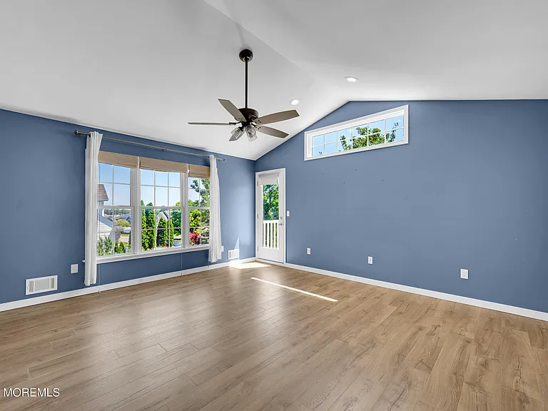 248 Compass Rd — Photo 28