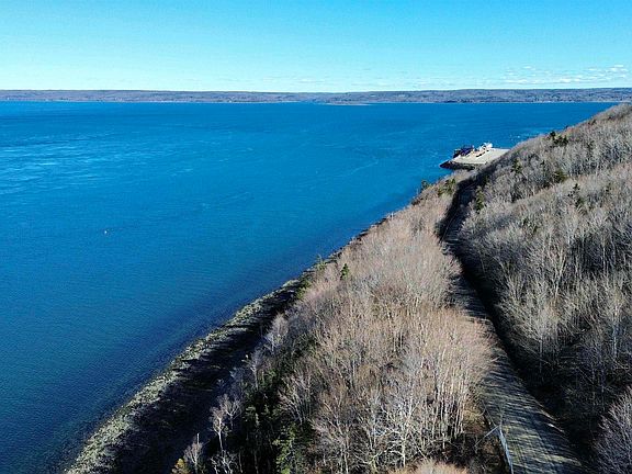 5th image of Bayview Shore Rd