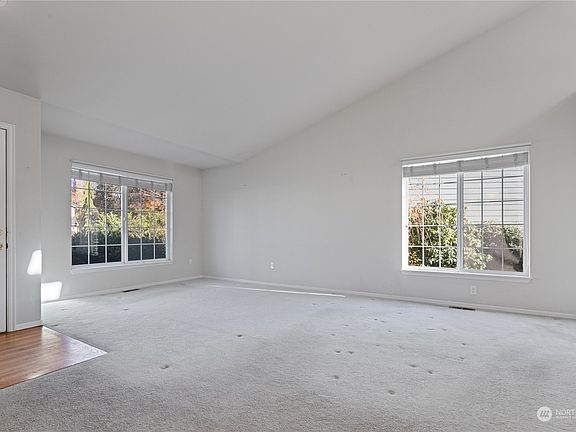 3rd image of 8122 Abbey Place