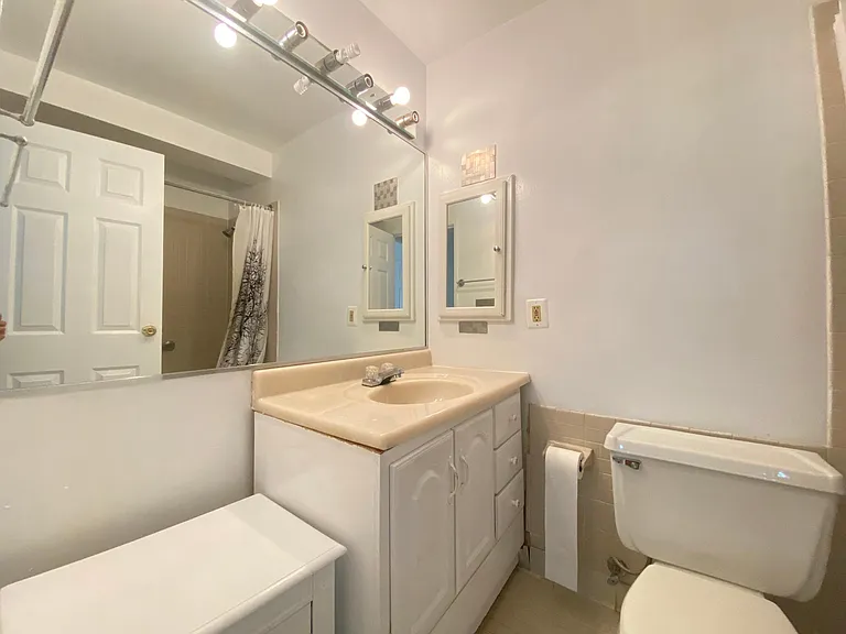 333 Grand Ave #2R — Photo 11