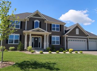 267 Frances Dr, Grayslake, IL 60030