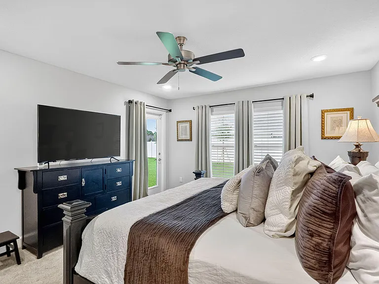 8652 Waterstone Blvd — Photo 39