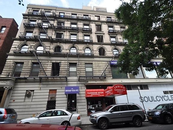 5th image of 171 E 83rd St APT 3e