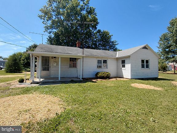 2nd image of 205 E Mill St