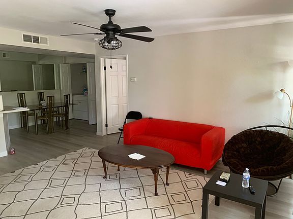 4th image of 5170 S Jones Blvd Unit 202