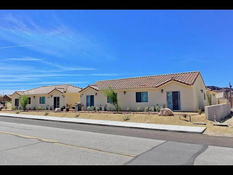 1301 Lobo Dr #B102 — Photo 2