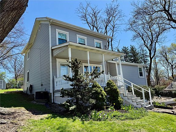 2nd image of 605 Harvey Ave