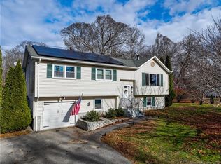 50 Deer Ridge Rd, Stonington, CT 06378