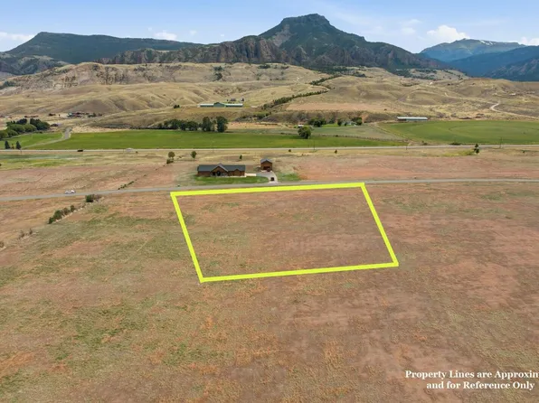 109 Stillwater Dr #38, Cody, WY 82414