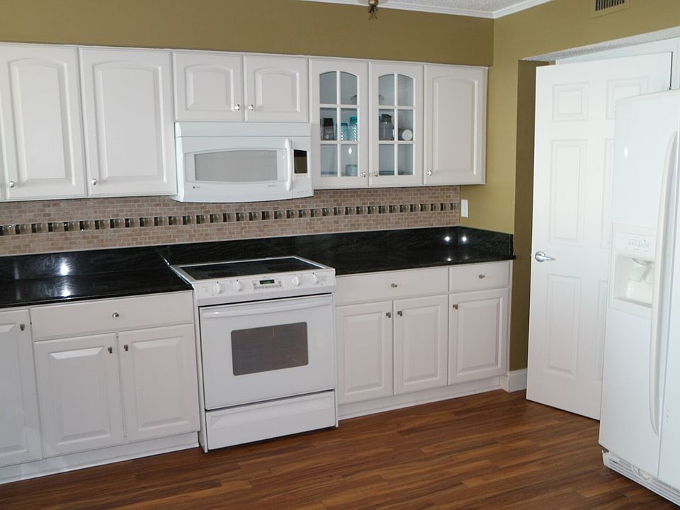1st image of 1301 S 1st St #1604