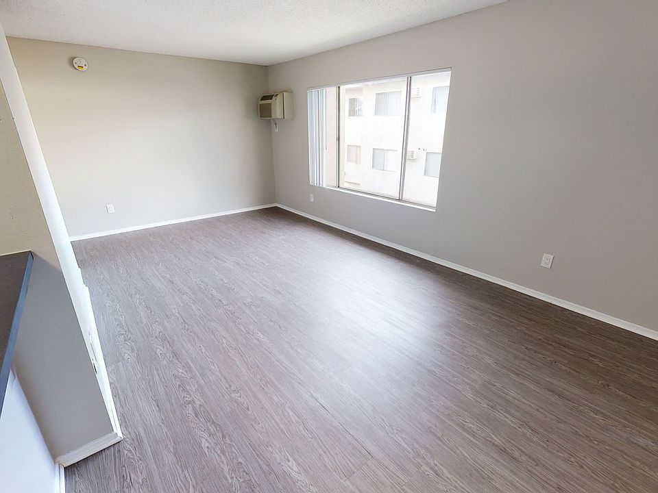 6810MIL Apartment Rentals Canoga Park, CA Zillow