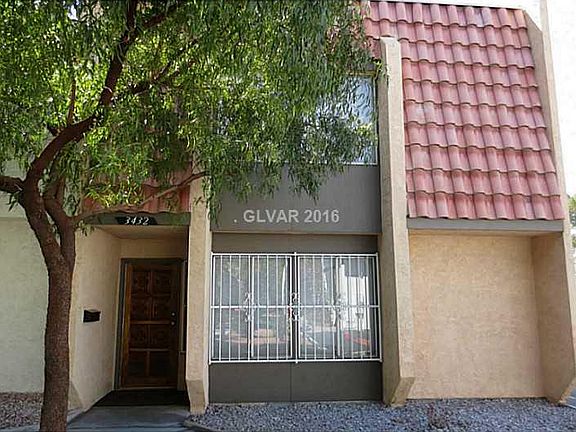 2nd image of 3432 Townhouse Dr