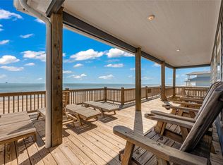1240 Gulf Rd, Crystal Beach, TX 77650