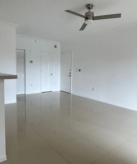 11600 SW 2nd St #18304 — Photo 9