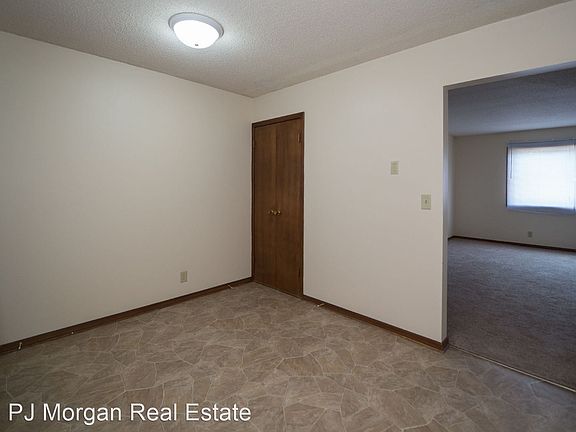 4th image of 2607 N 93rd St #4