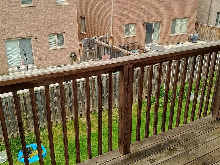 32 Aspen Hills Rd #4 — Photo 4