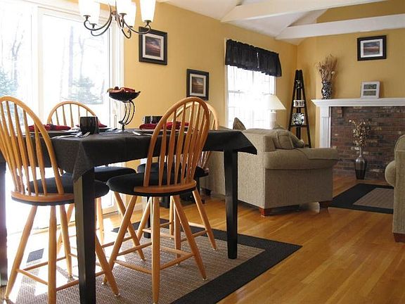 3rd image of 25 Miriah Drive #25