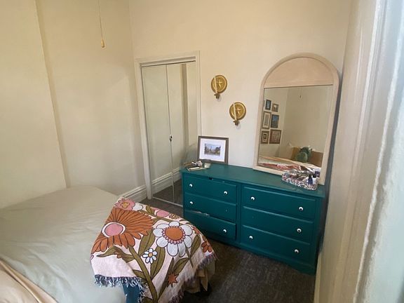 3rd image of 955 W Dickens Ave #3R