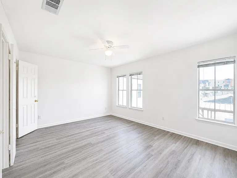 2529 Rio Grande St #91 — Photo 24