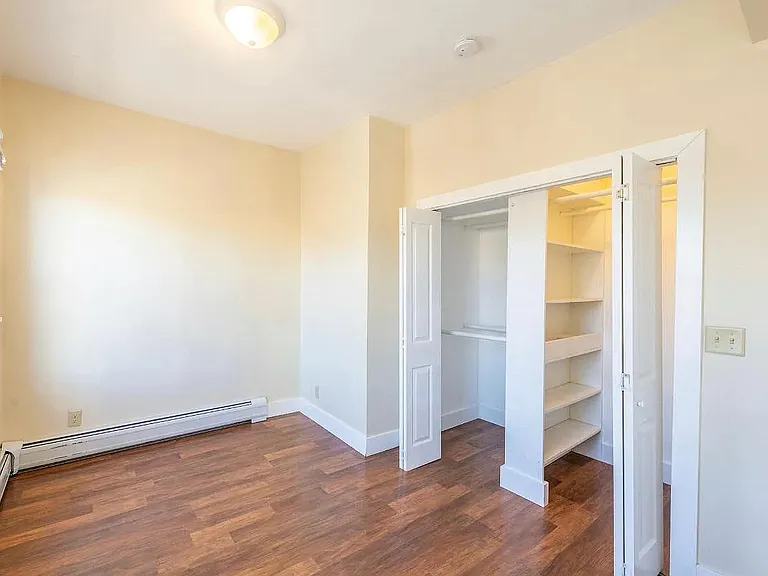 21 Chestnut St #2 — Photo 9