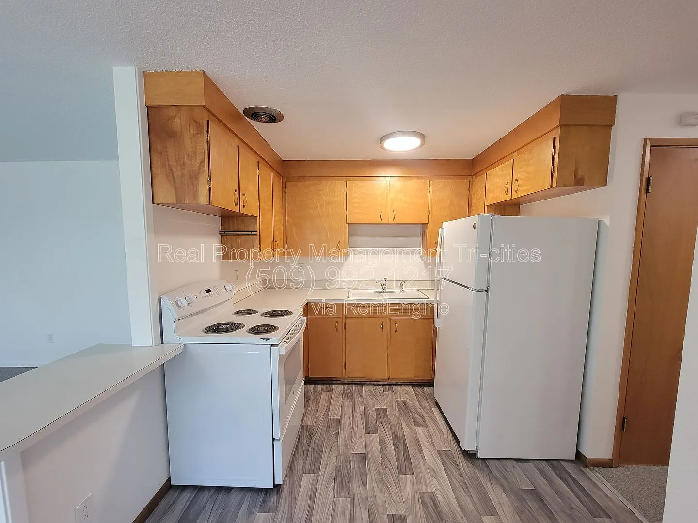 2 bed, 1.0 bath, 920 sqft, $1,050 — Photo 4