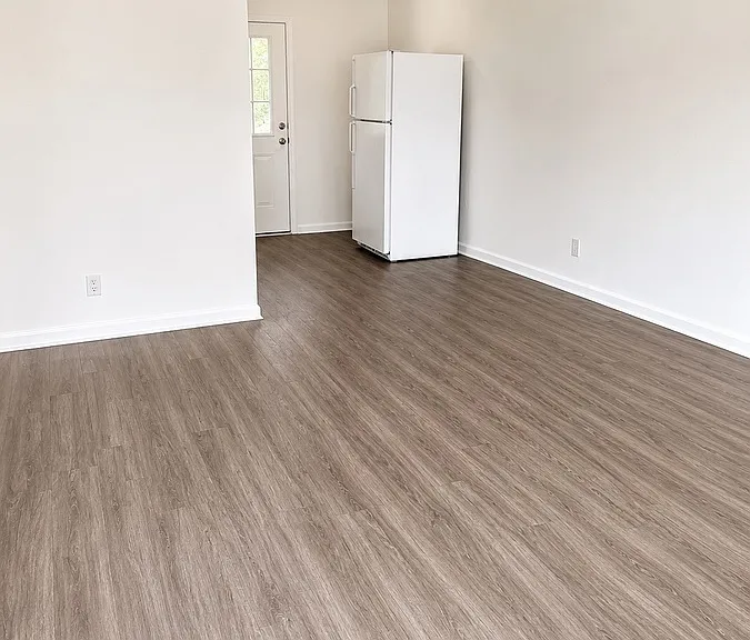 3940 Overland Hts #C — Photo 3