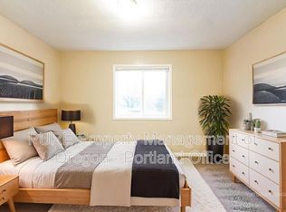 7008 N Amherst St APT 2, Portland, OR 97203