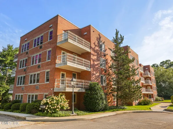 50 Lafayette Pl APT 3F, Greenwich, CT 06830