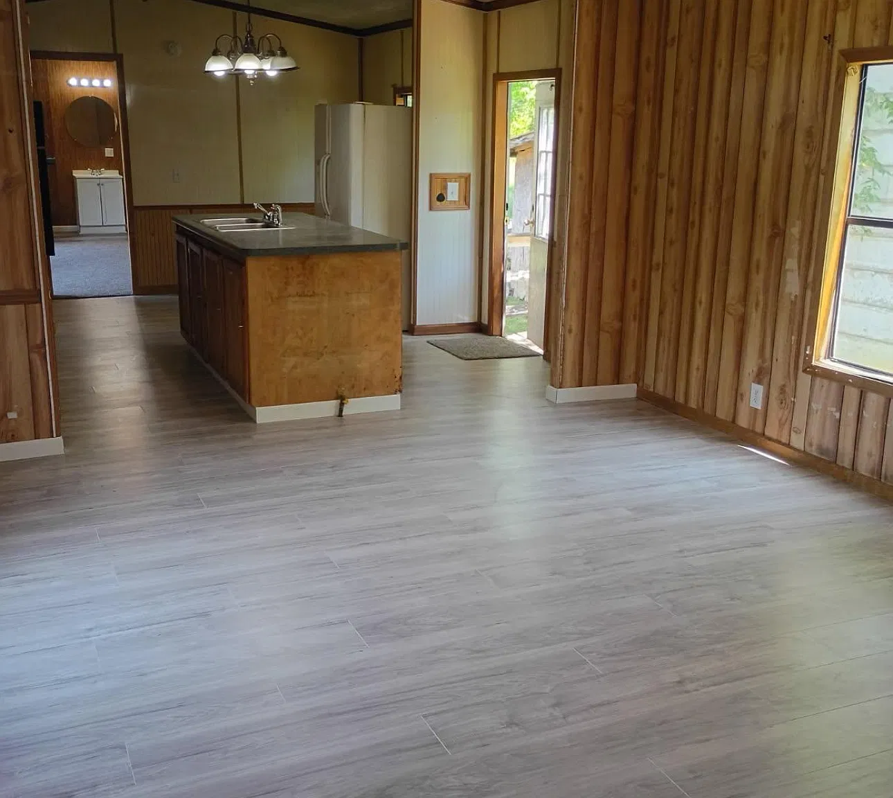 2 bed, 800 sqft, $850 — Photo 1