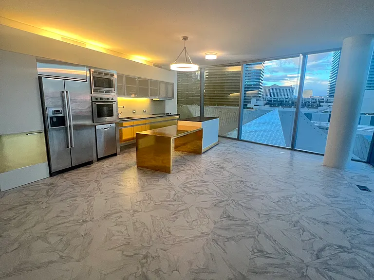 3726 Las Vegas Blvd S #811W — Photo 4