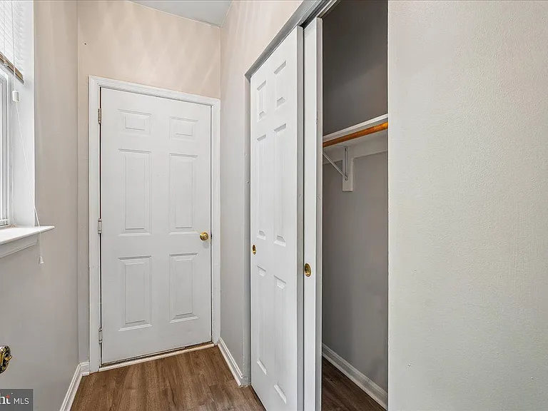 905 Royal Elm Ct — Photo 27