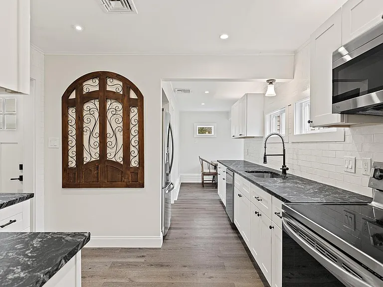 151 Mill St — Photo 20