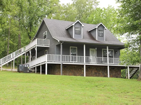 969 Pineview Rd, Lexington, TN 38351