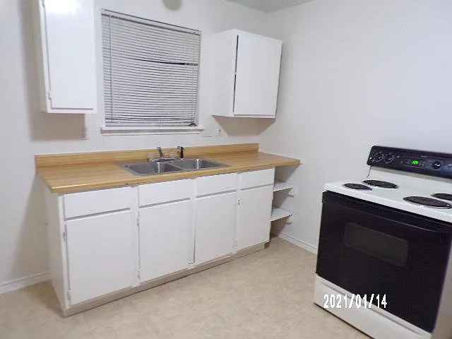 610 E High St — Photo 10