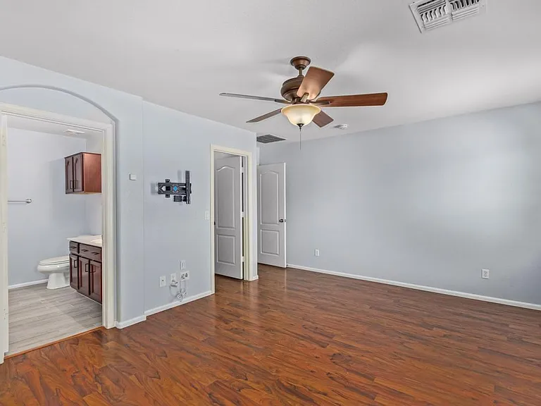 983 E Palomino Way — Photo 13